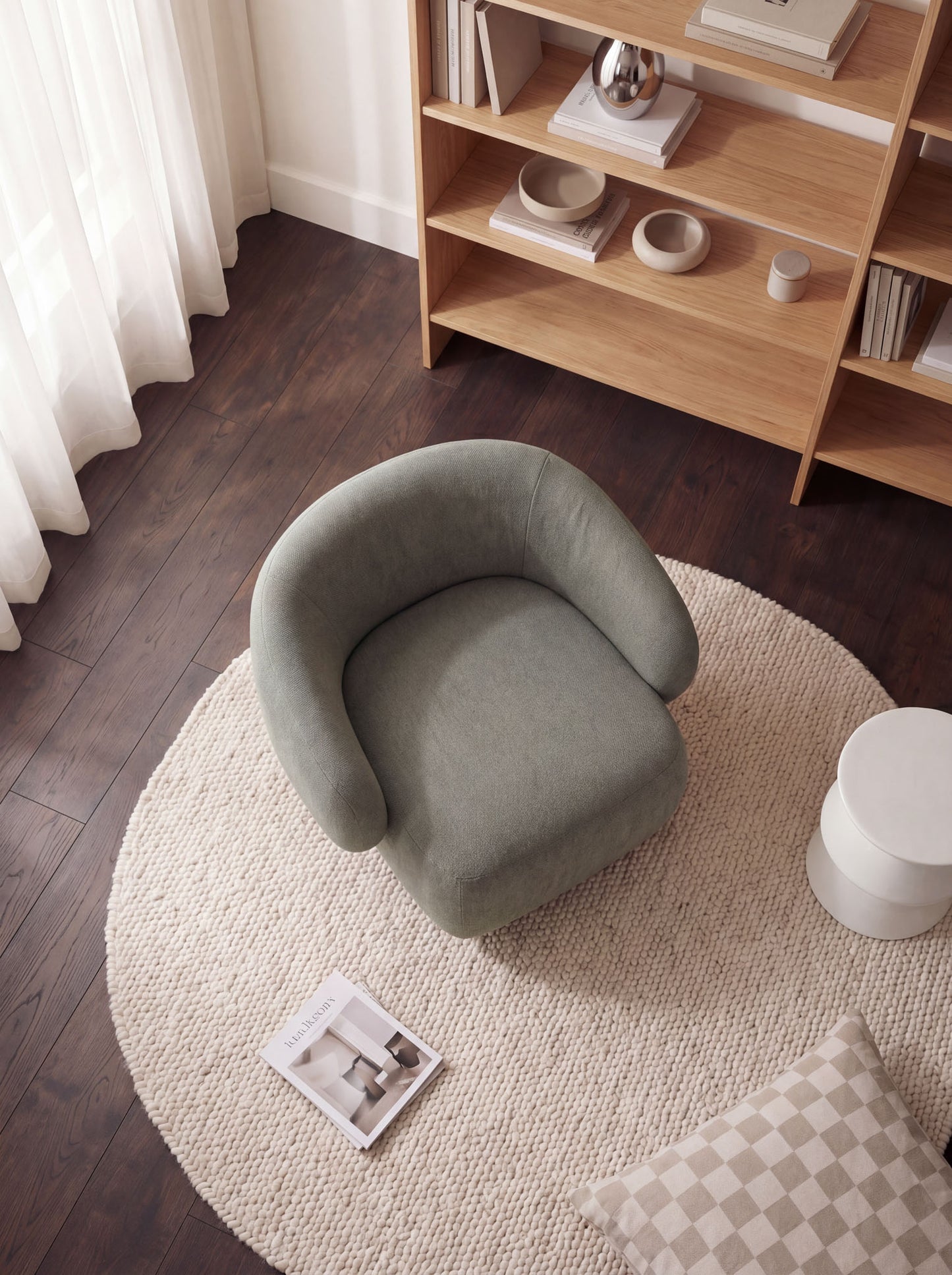 Lounge Chair Cocoon with Wooden Swivel Leg 360°